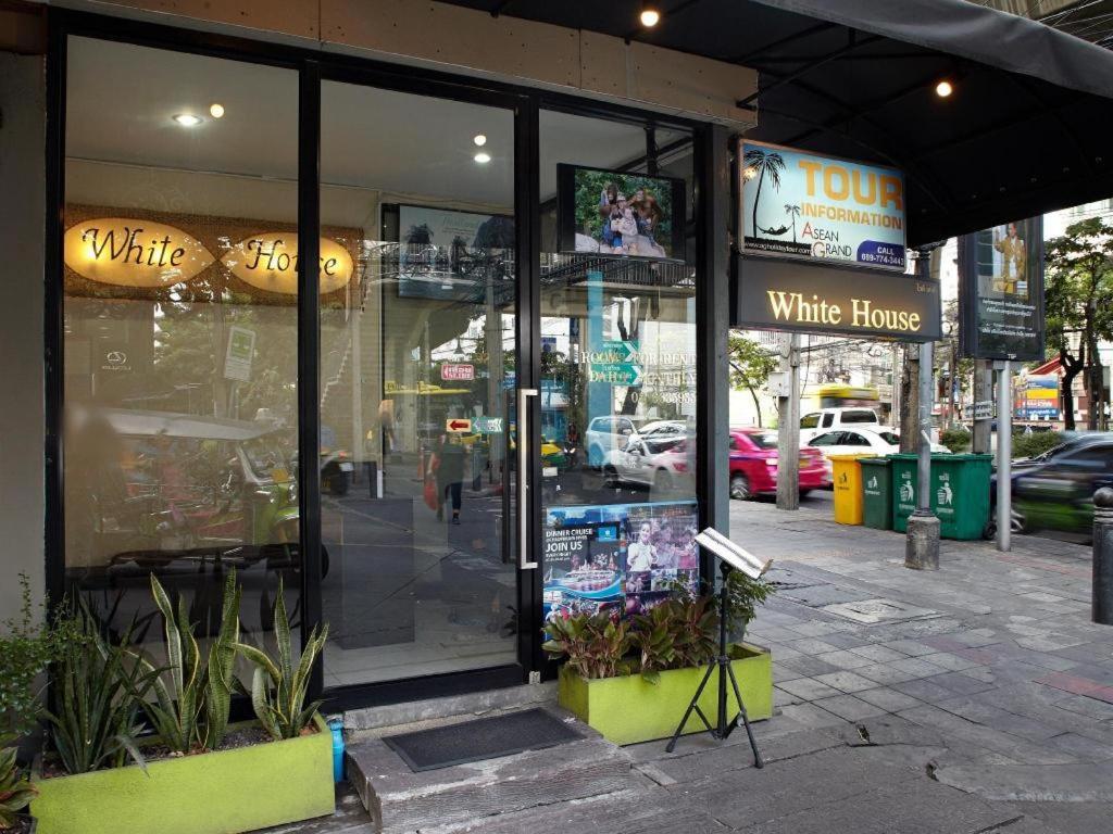 素坤逸18阿索克白屋酒店 曼谷 外观 照片