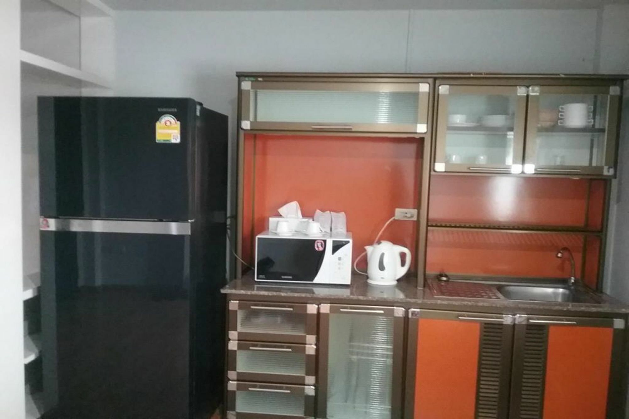 素坤逸18阿索克白屋酒店 曼谷 外观 照片